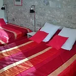 Otel De La Paix 2*
