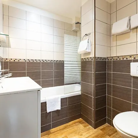 Hotell De La Paix 2*