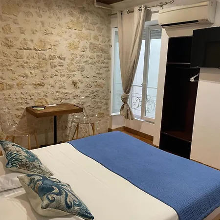 Hotel De La Paix La Rochelle (Charente-Maritime)