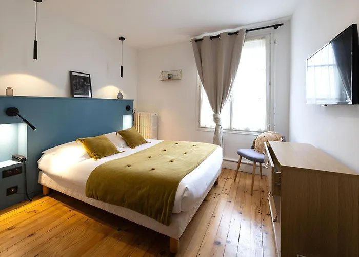 Hotel De La Paix La Rochelle (Charente-Maritime)